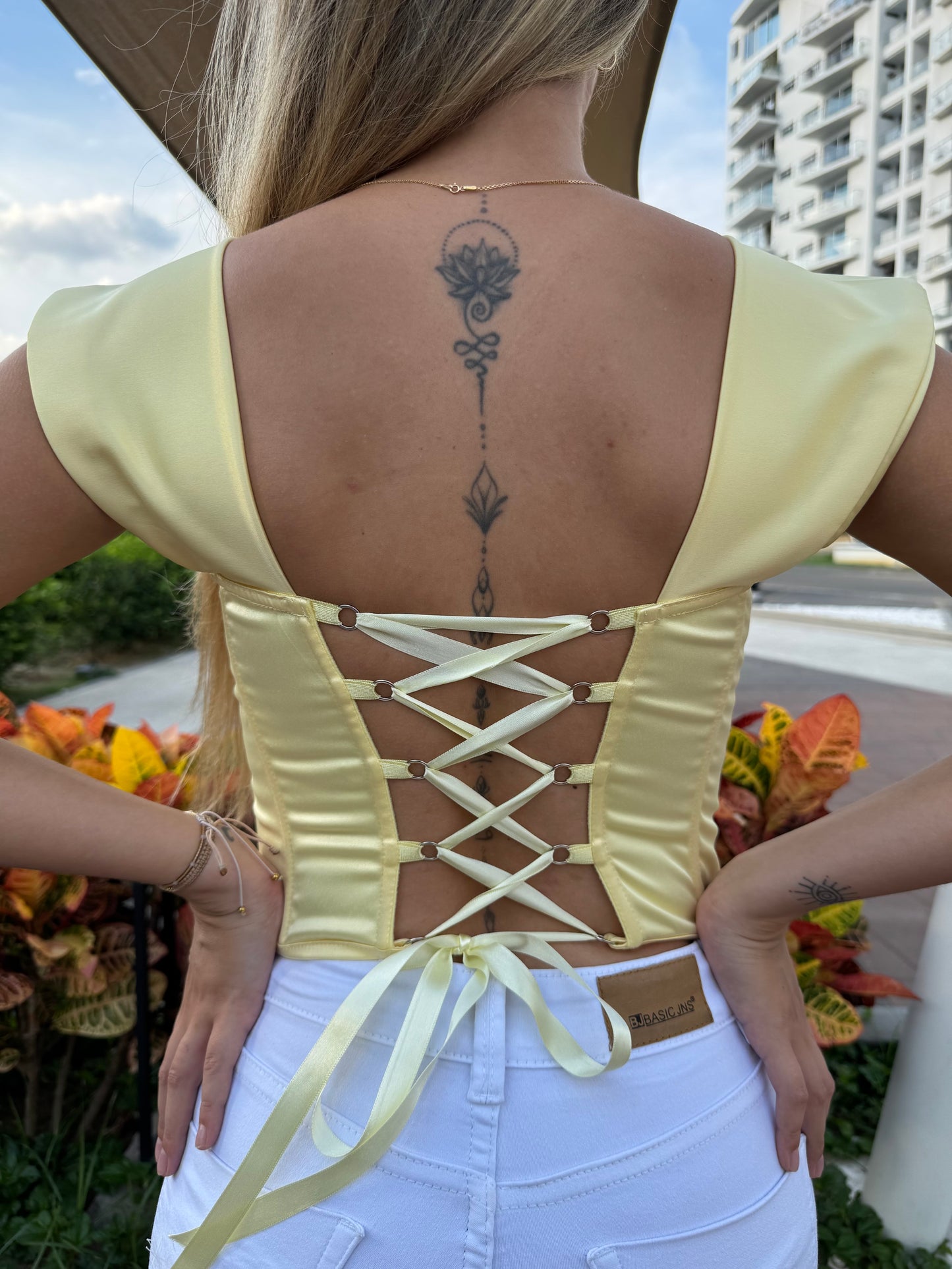 Corset Lemon