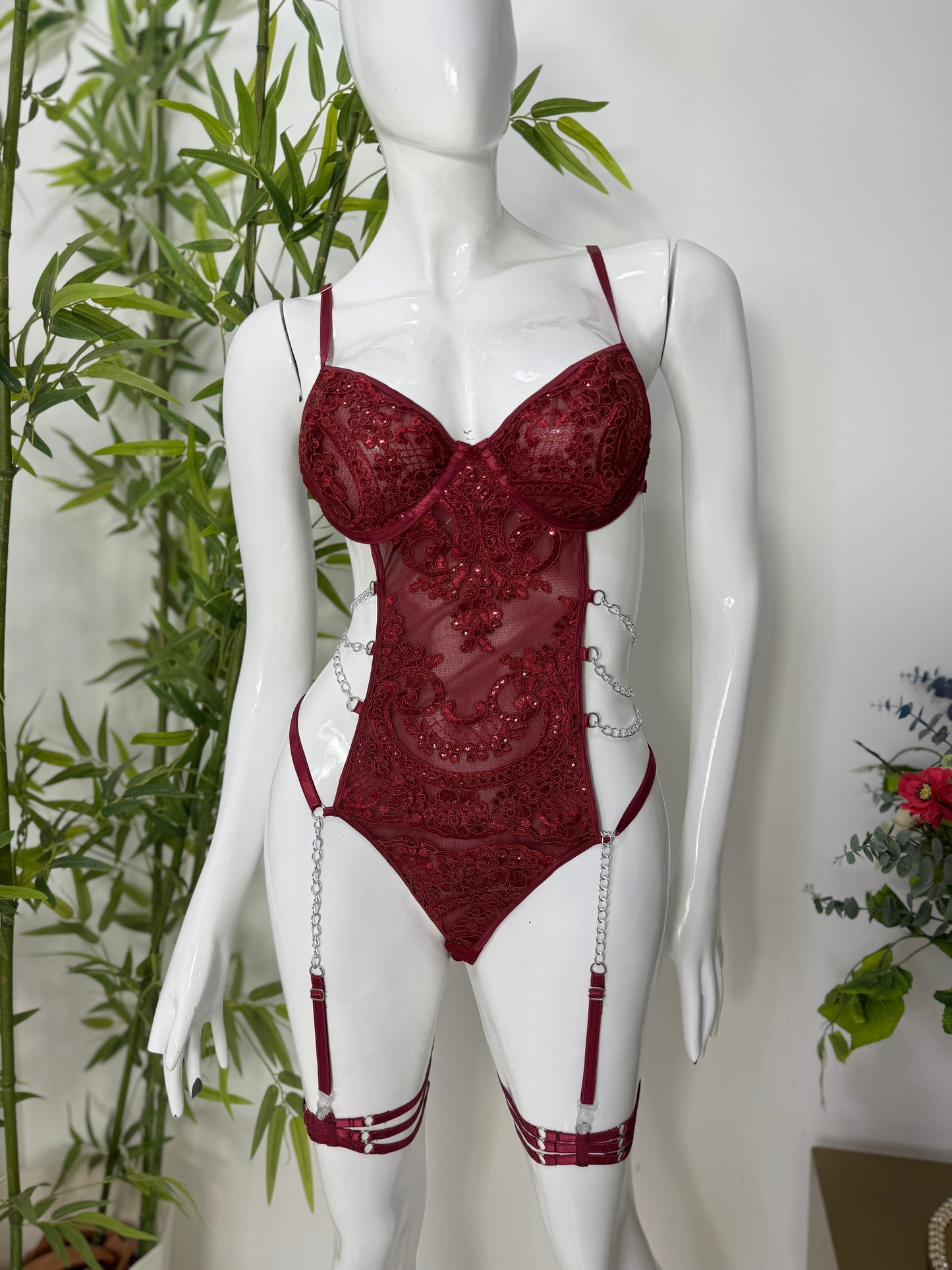 Lencería Burdeos